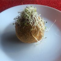 One of the three Spinach Croquettes starter course at Dolmen Bar in Lanzarote