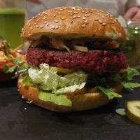 Hamburguesa at Ayaso Restaurant in Marrakech