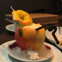 Apple pomegranate smoothie at Uu Dam Chay in Hanoi