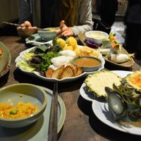 all the foods at Uu Dam Chay in Hanoi