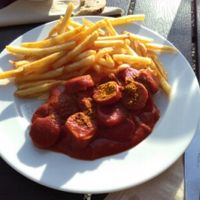 Vegan currywurst at VeBistro in Wittersheim