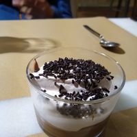 Dessert with chocolate and strawberry at 269 Gastro Vegan in Salamanca