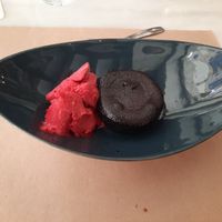 Postre: pastel de chocolate. Estupendo at 269 Gastro Vegan in Salamanca
