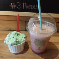 Mint choc chip icecream and strawberry and banana smoothie at 3 Three's Coffee Lounge in Birmingham