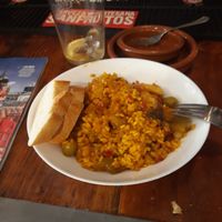 Free paella when ordering a drink at Mona Pinkerton in Madrid