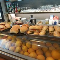 Counter at Mona Pinkerton in Madrid