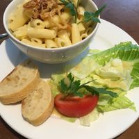 Mac'n'cheese - IT WAS PERFECT!!! SO GOOD! I CAN ONLY RECOMMEND THIS!  at Molly & Alf in Flensburg