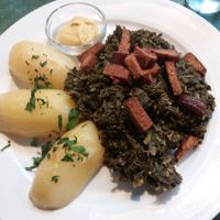 green cabbage, salty potatoes and smoked tofe at Molly & Alf in Flensburg