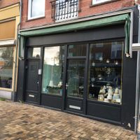 outside  at Majesteit Taart in Amsterdam