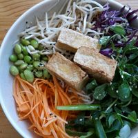 Vegan soba noodle salad at Piggy Back Cafe in Jindalee