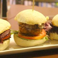 Mini tapas burgers at Green Iguana Bar in Malaga