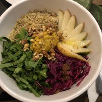Quinoa bowl at Carduccio in Florence