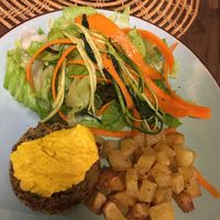 Vegan "burger” at Carduccio in Florence