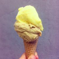 Saly caramel and orange-ginger at Vegestacja in Warsaw