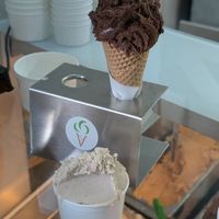 Lody o smaku czekoladowym w wafelku i kawowe z nerkowcem (bez cukru) at Vegestacja in Warsaw