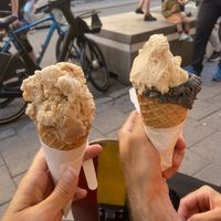 Almond butter and tahini flavour, plus cashew and roasted dark sesame seeds  at StikkiNikki - Gotgatan in Stockholm