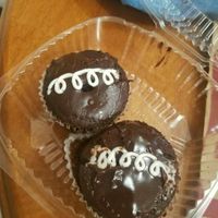 GF Who-stess cupcakes at Berben & Wolff's in Albany