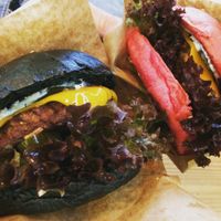 Chilli-cheese burger at Tofu Tussis in Berlin