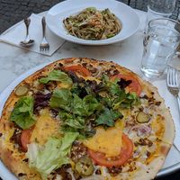 Brooklyn pizza and Pad Thai - Both vegan. at Janine Loves Sunday in Paris
