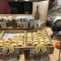 Flavors are labeled in Japanese and English at Irohado in Nagano