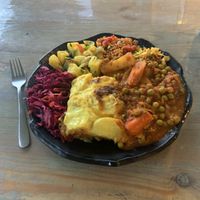 4 salads and an entree for under 10 euro  at Kiez Vegan - Warschauer Str in Berlin
