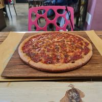 Vegan red pizza at Le Golose Imperfezioni in Como