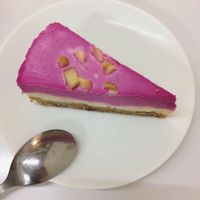 Raw cake (dragonfruit & apple.)
生食派 at Brother Su Vegan Kitchen in New Taipei City