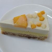 芒果冰淇淋旦糕 at Brother Su Vegan Kitchen in New Taipei City