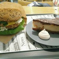 "chizer" burger and tofu cheesecake with aquafaba meringue at Farma Burgerownia Roslinna in Krakow