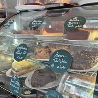 With flower = vegan at Schneeweiss + Rosenrot in Goslar