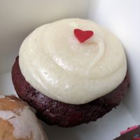 Red velvet cupcake 🧁   at Peace of Cake - Dark Kitchen in Naucalpan De Juarez