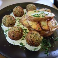 Keftedakia at Veganaki in Athens