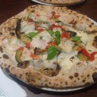 vegan pizza at La Stella Nera in Berlin