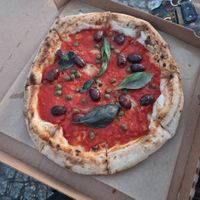 Pizza capperi e olive at La Stella Nera in Berlin
