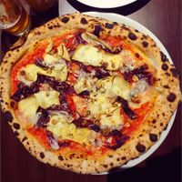 pizza at La Stella Nera in Berlin