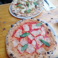 Pizza at La Stella Nera in Berlin