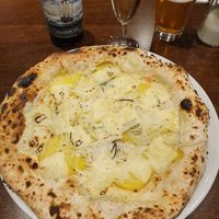 Patata & Cipolla pizza, simply amazing at La Stella Nera in Berlin