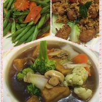 A lot of choice n the food is good! at Happy Garden Vege Cafe - Damansara Perdana in Petaling Jaya