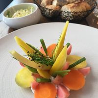 instalata crudista vegano (16 Euros) at Sense Eat in Paris