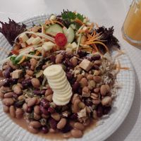 Tasty bean dish at Veganeats Caffe in Lisbon