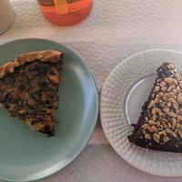 Vegetable quiche and chocolate peanut cake at Veganeats Caffe in Lisbon