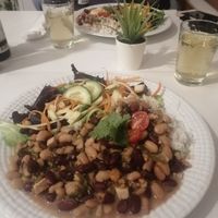 Feijoada com tofu - prato mini at Veganeats Caffe in Lisbon