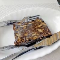 chocolate salame at Veganeats Caffe in Lisbon