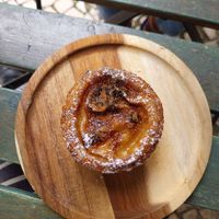 Pastel de nata at Veganeats Caffe in Lisbon