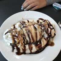 Vegan cookie split at Crazy Burger in Narragansett