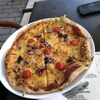 One pizza   at Eesti Pubi Ruuni in Tartu