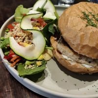 Fish'n'chips burger at Funky Jungle in Mechelen