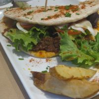 Hummus and seitan wrap at Nomit in Valencia