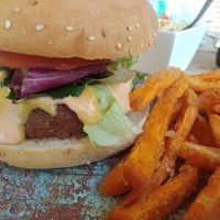 Hamburguesa at La Huella Vegana in Rivas-vaciamadrid