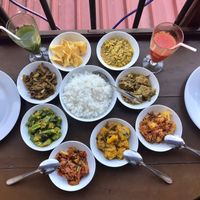 7 kinds of curries, one better than other at Jade Green Tea Centre & Restaurant in Ella